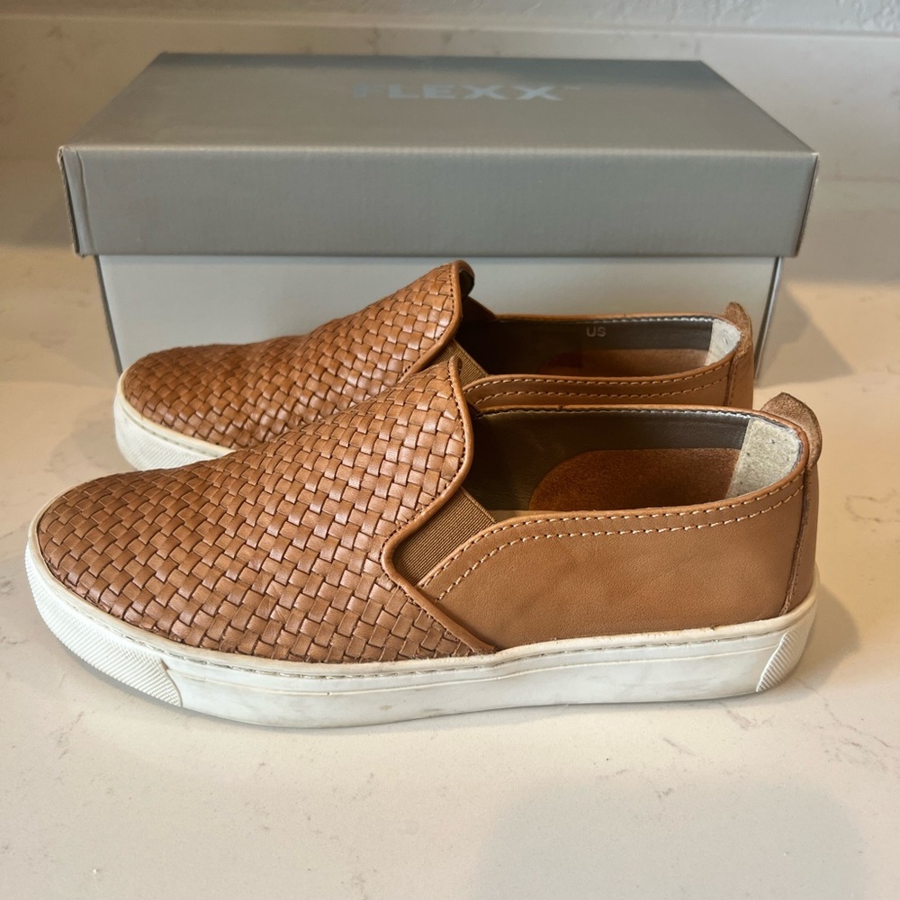 Slip On Women’s Shoe 6.5